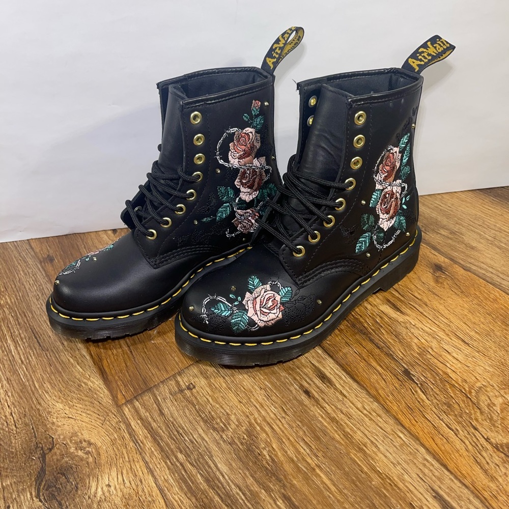 Dr Martens 1460 Vonda Chain Floral - Picture 2 of 9